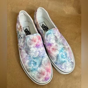 Vans Asher (Tie Dyed Hearts) Multicoloured Slip On Sneaker. Size 8.5